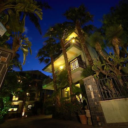 Hotel Borgo Verde Catania Bagian luar foto