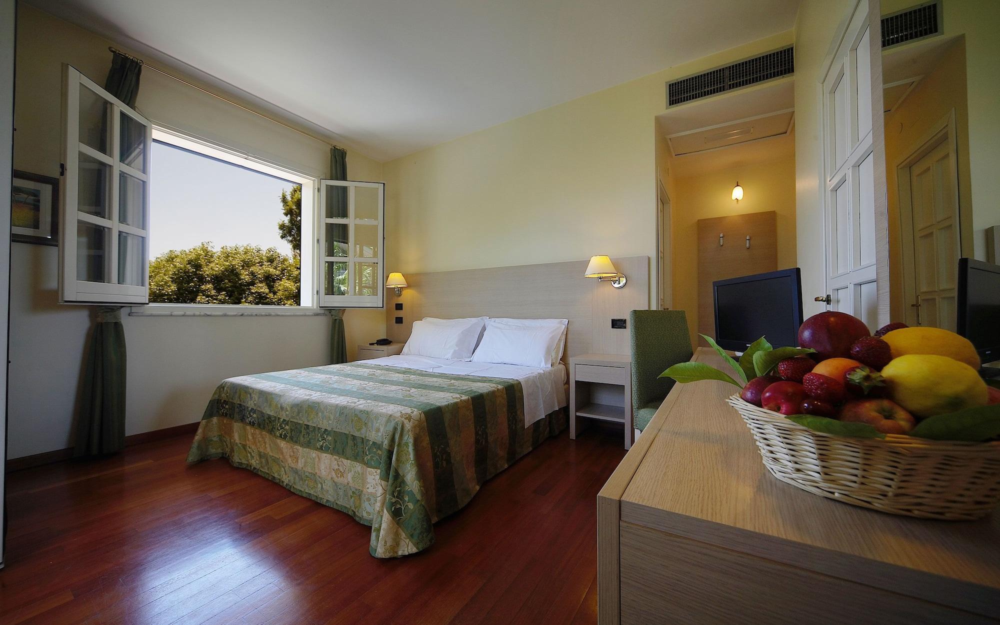 Hotel Borgo Verde Catania Bagian luar foto