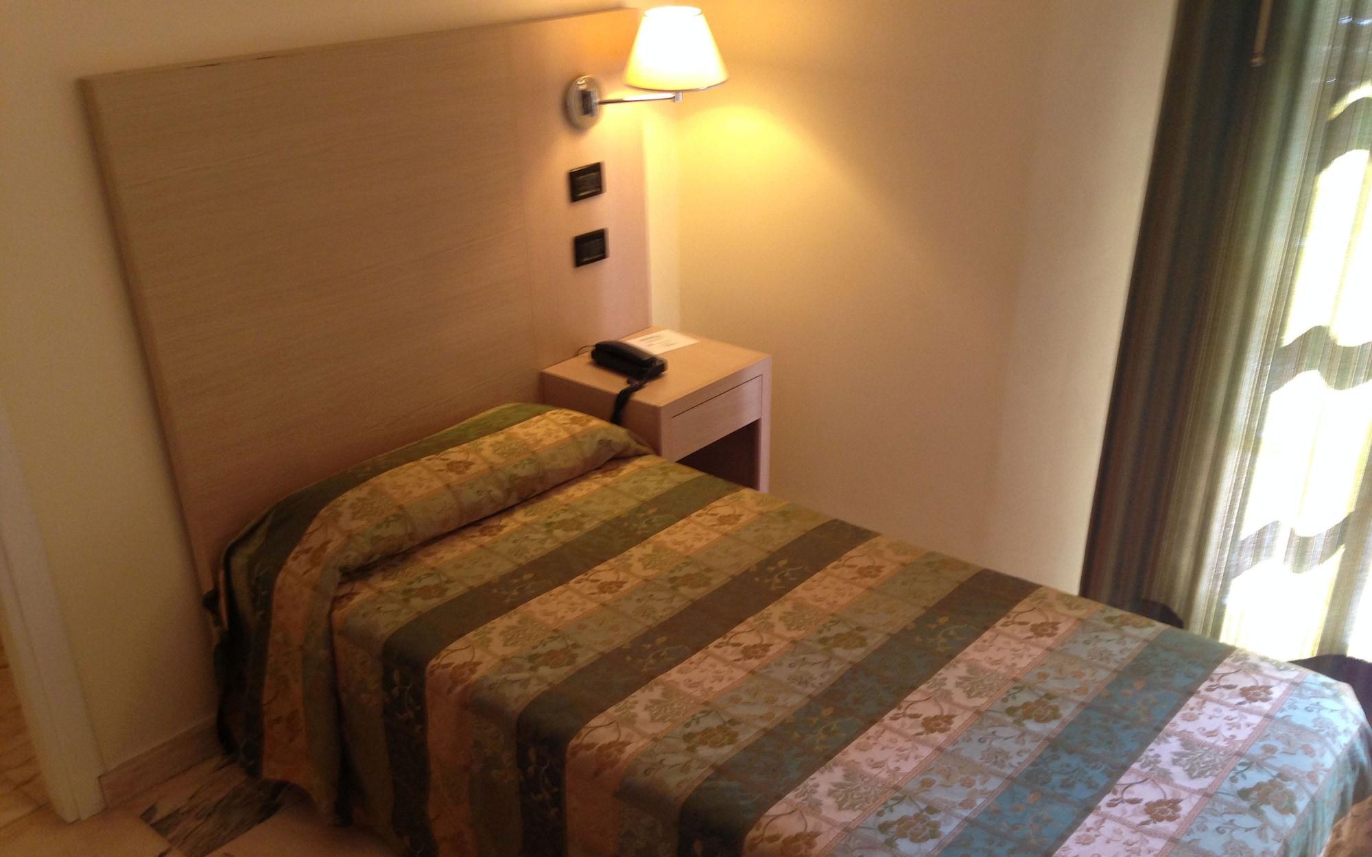 Hotel Borgo Verde Catania Bagian luar foto