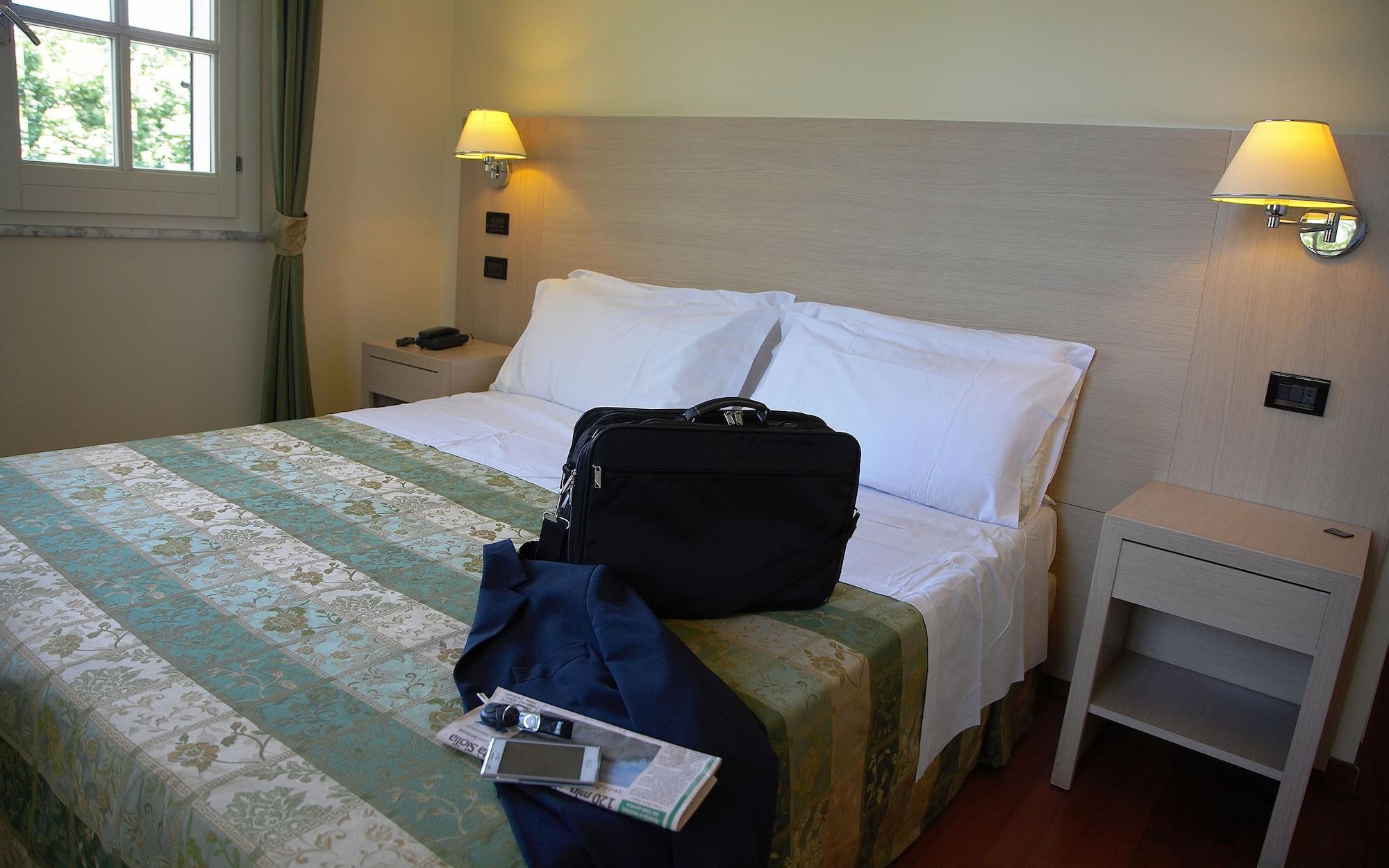 Hotel Borgo Verde Catania Bagian luar foto
